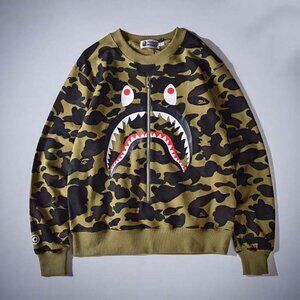 Men's Bape Green Camouflage Crewneck Sweatshirt Size: M